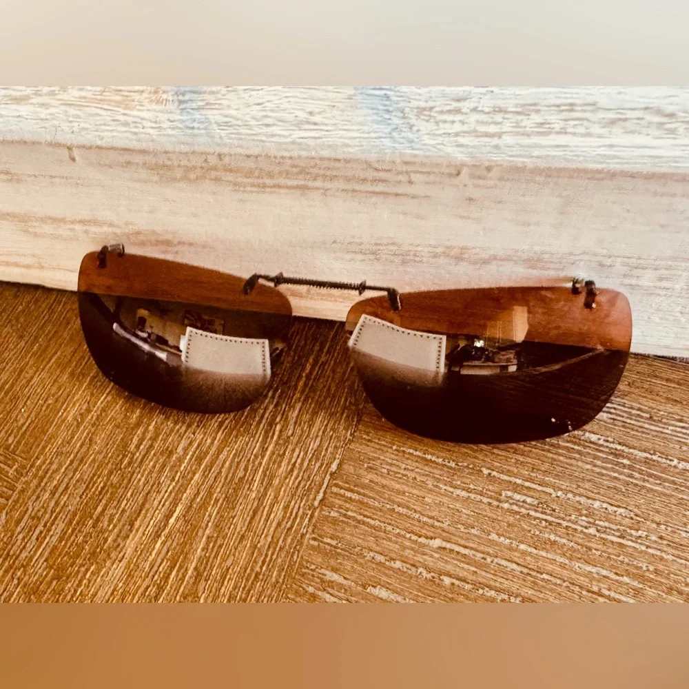 New Unisex Clip on polarized scratch resistant sunglasses with UVA/UVB protectio